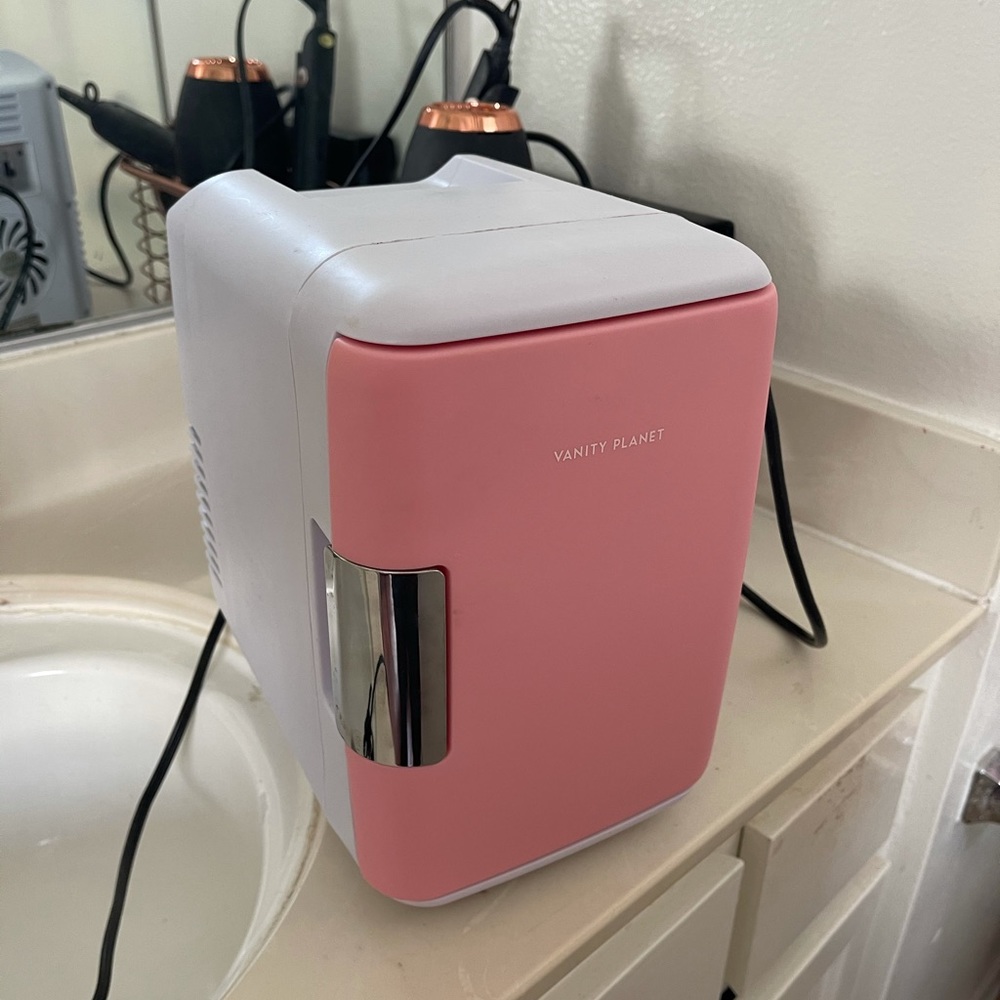 Pink vanity planet mini fridge